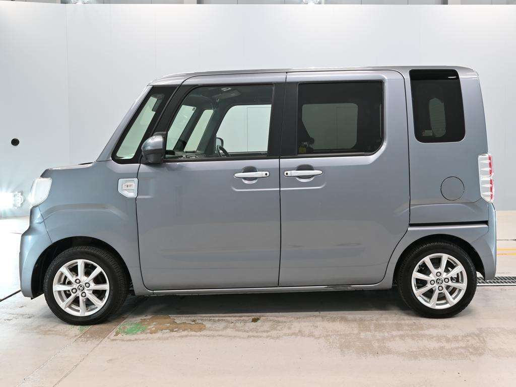 2021 Toyota ピクシスメガ L SA III auction photo 4
