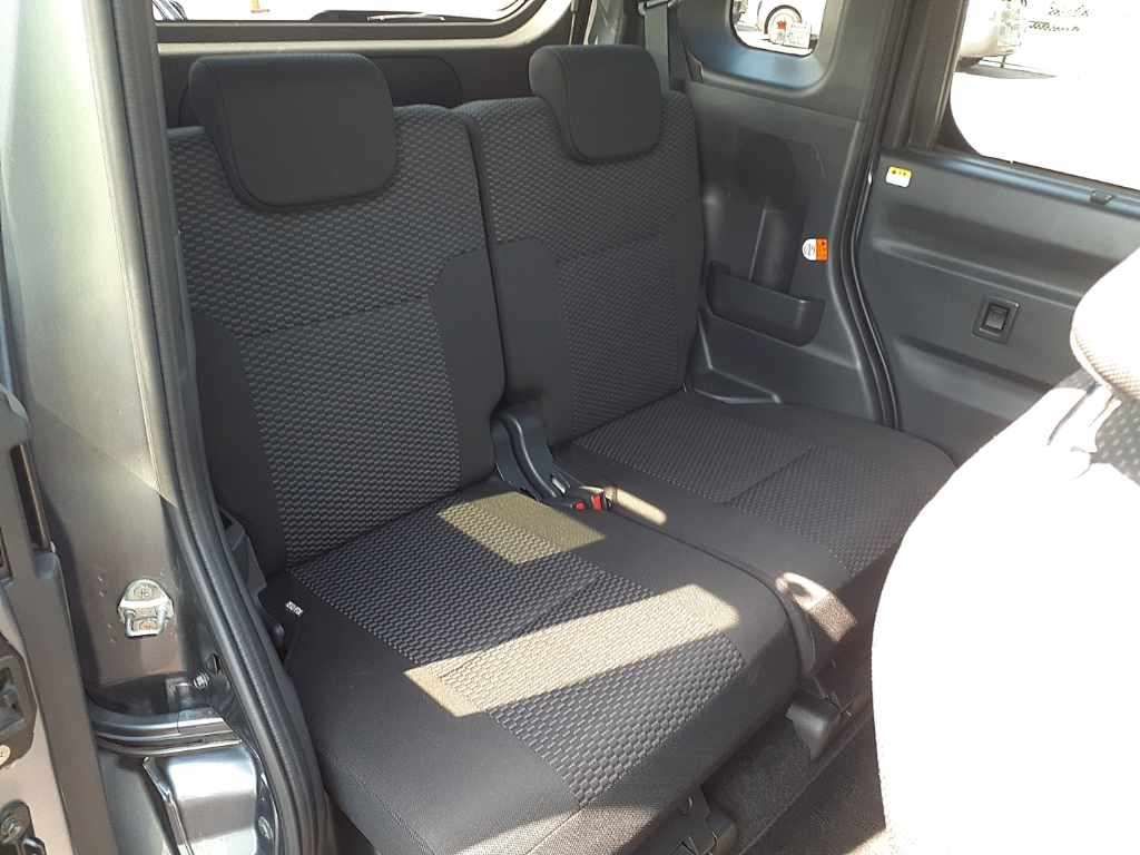 2021 Toyota ピクシスメガ L SA III auction photo 12