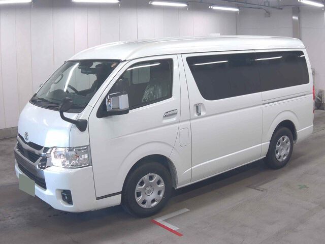 2025 Toyota Hiace GL auction photo 4