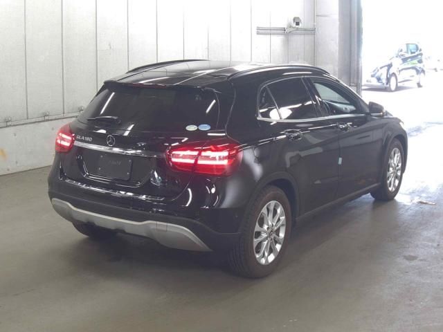 2017 Mercedes-Benz GLA 180 Radar Safety P auction photo 3