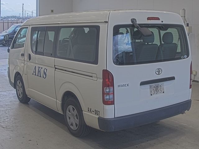 2007 Toyota Hiace ワゴン DX auction photo 2