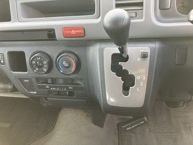 2007 Toyota Hiace ワゴン DX auction photo 5
