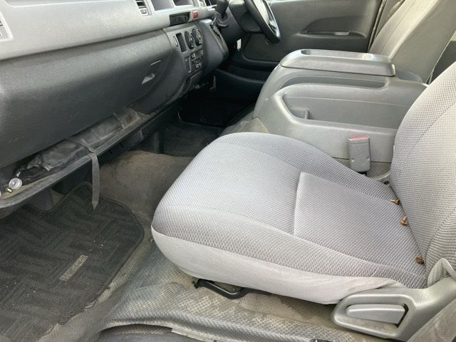 2007 Toyota Hiace ワゴン DX auction photo 9