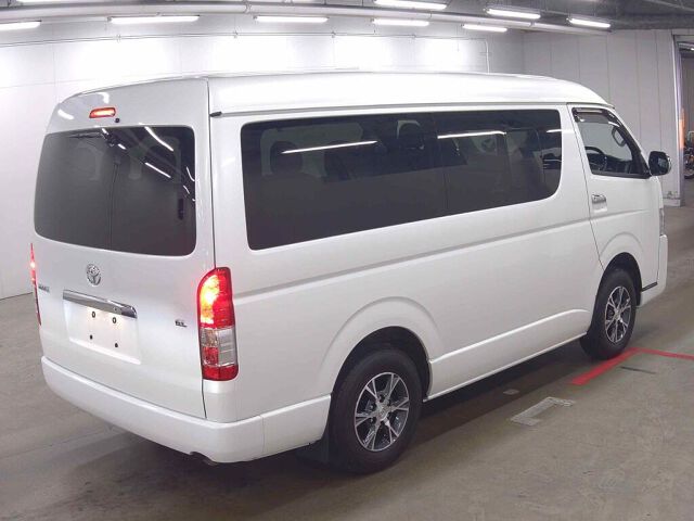 2017 Toyota Hiace GL 4WD auction photo 5