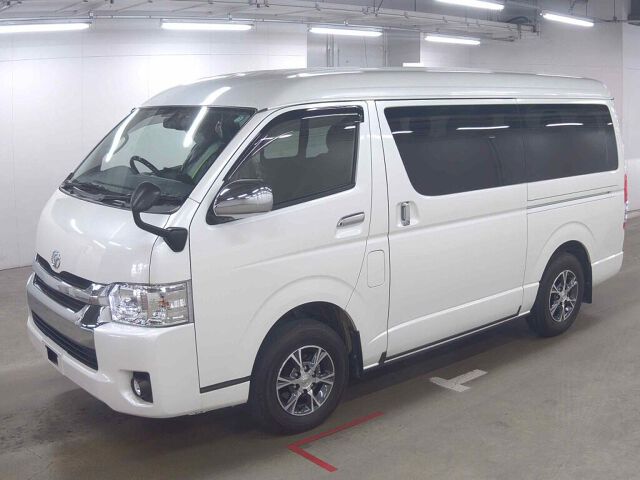 2017 Toyota Hiace GL 4WD auction photo 4