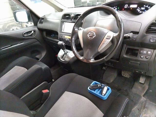 2011 Nissan Serena Rider 4WD auction photo 3