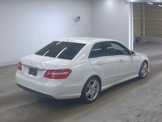 2013 Mercedes-Benz E-Class E250BエフAG RSP auction photo 5
