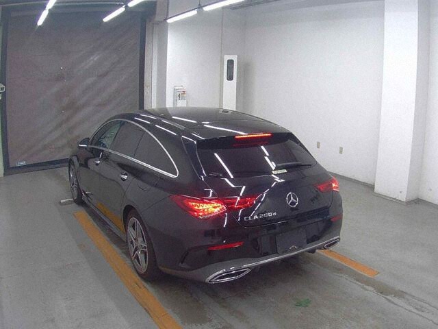 2021 Mercedes-Benz CLA Shooting Brake CLA200D SBAMG auction photo 2