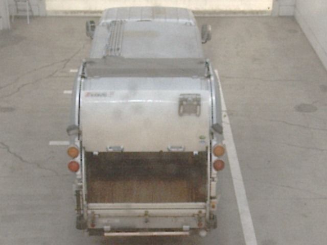 2015 Mitsubishi Fuso Canter Garbage truck auction photo 3