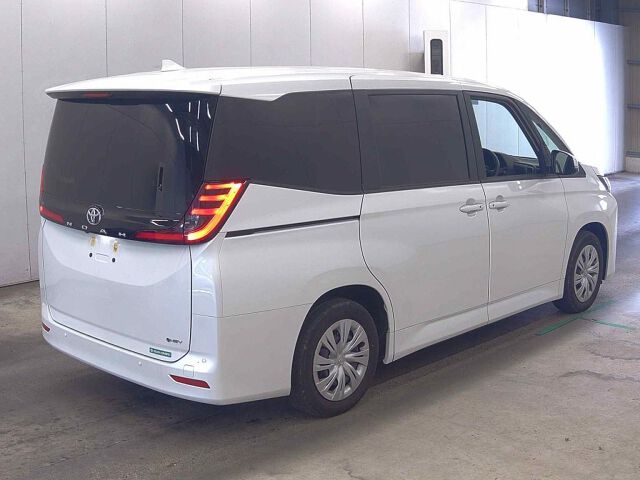 2025 Toyota Noah Hybrid X auction photo 5