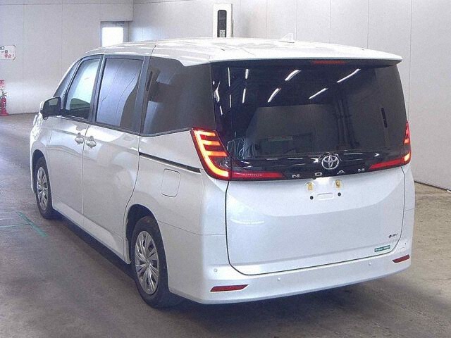 2025 Toyota Noah Hybrid X auction photo 2