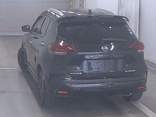 2021 Nissan Kicks X auction photo 2