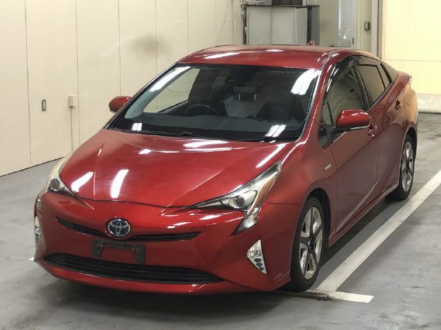 2016 Toyota Prius S Touring Selection auction photo 3