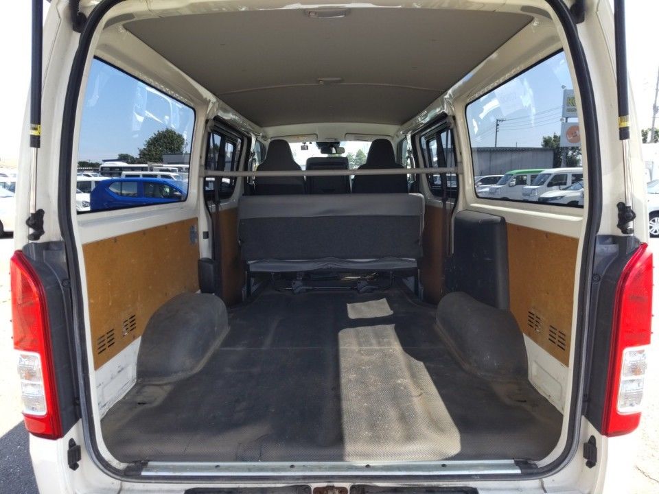 2020 Toyota ハイエース・ロング auction photo 8
