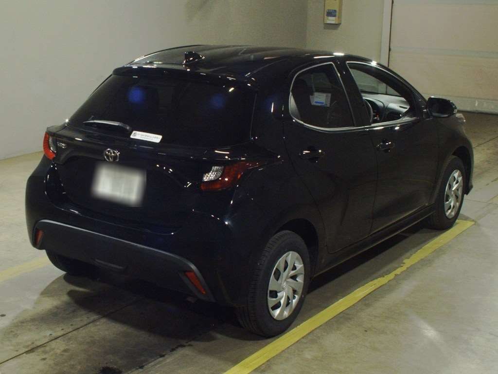 2025 Toyota Yaris G 4WD auction photo 2