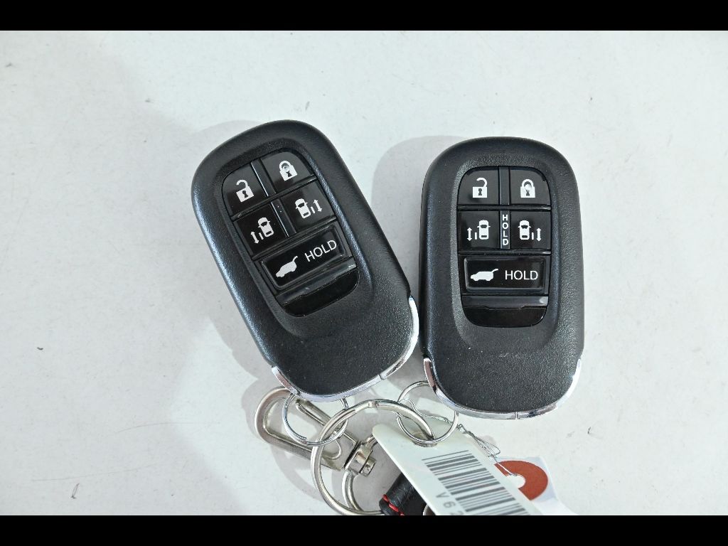 2022 Honda Stepwgn 4WD 7人 auction photo 13