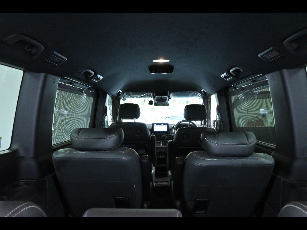 2022 Honda Stepwgn 4WD 7人 auction photo 8