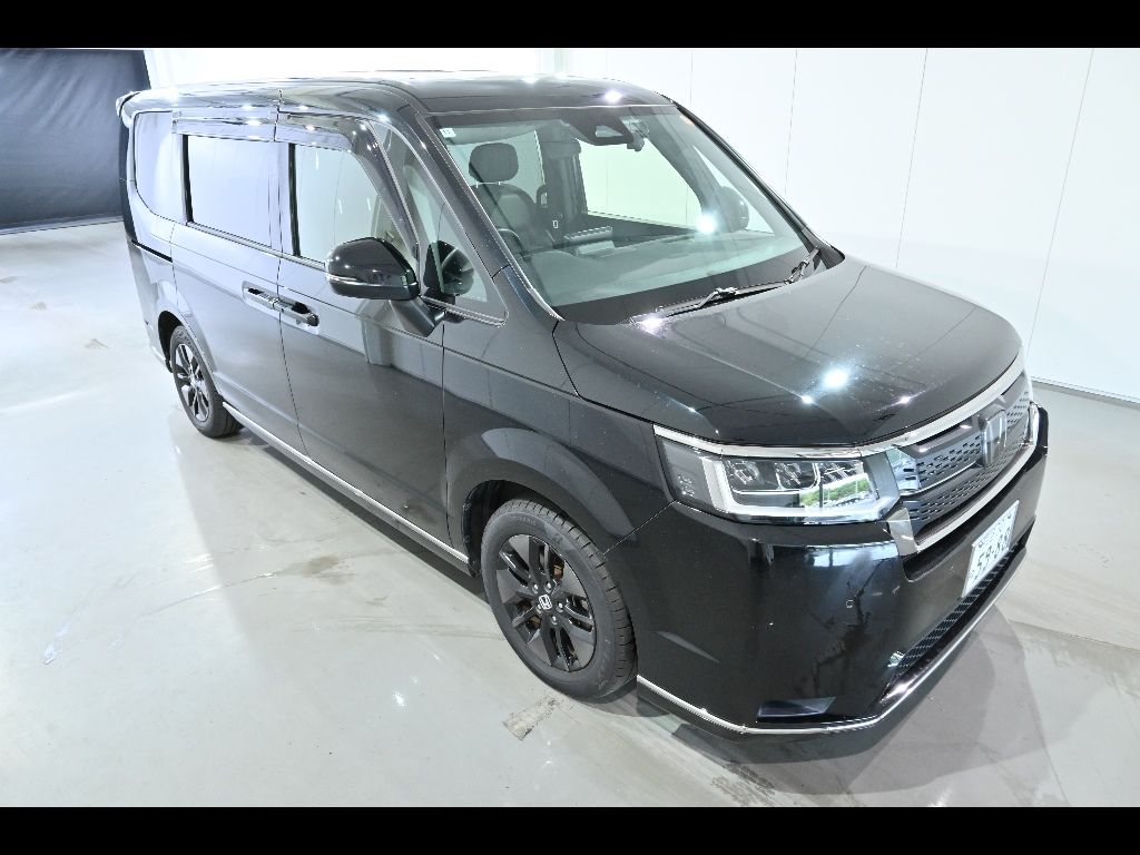 2022 Honda Stepwgn 4WD 7 Japan auction vehicle
