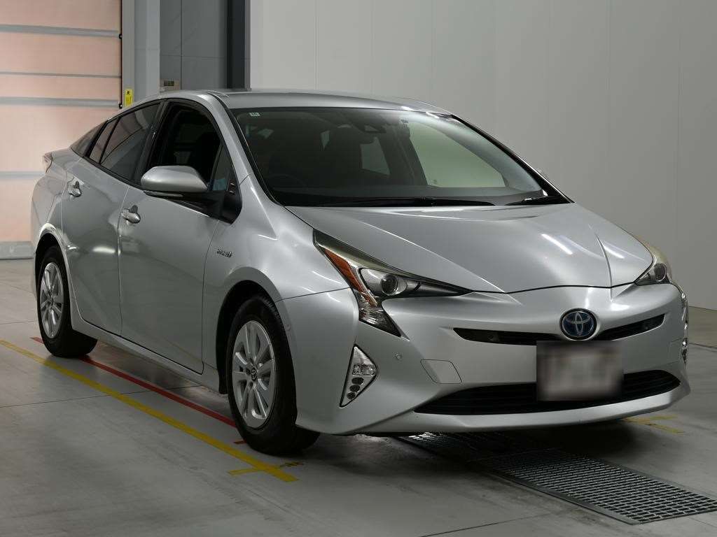 2016 Toyota Prius S Safety Plus auction photo 5