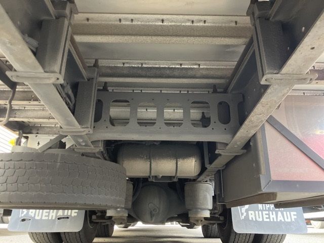 2016 Hino Profia アルミウイング auction photo 14