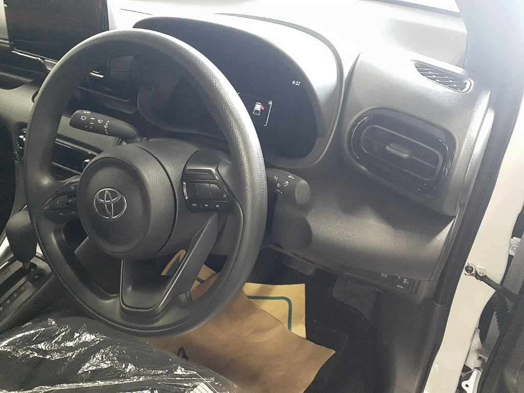 2026 Toyota Yaris G auction photo 9