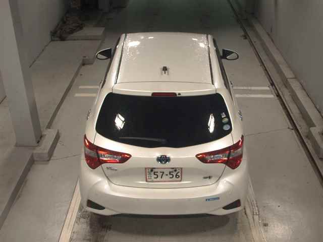 2018 Toyota Vitz ハイブリッドFセーフティエディ auction photo 7