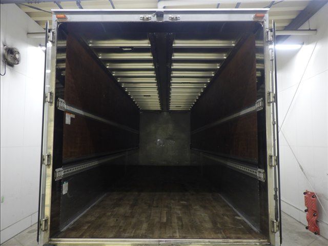 2014 Isuzu ウィング auction photo 4