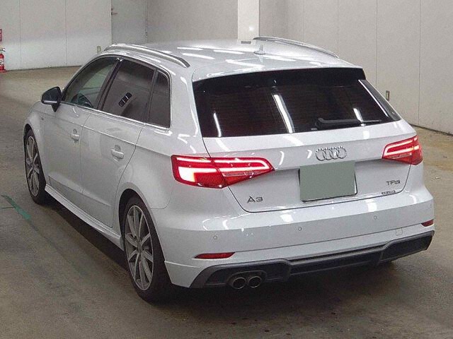 2018 Audi A3 スポB SラインテクノL auction photo 2