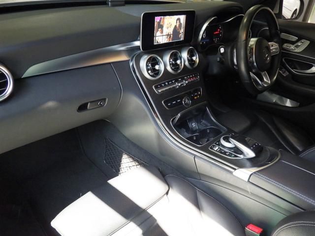 2018 Mercedes-Benz C 180 AV AMGラインレーダーセフティP auction photo 2