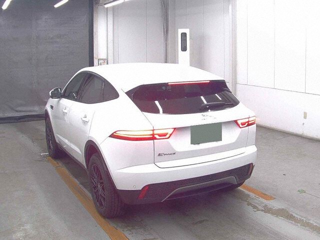 2019 Jaguar Eペイス Base grade 4WD auction photo 2