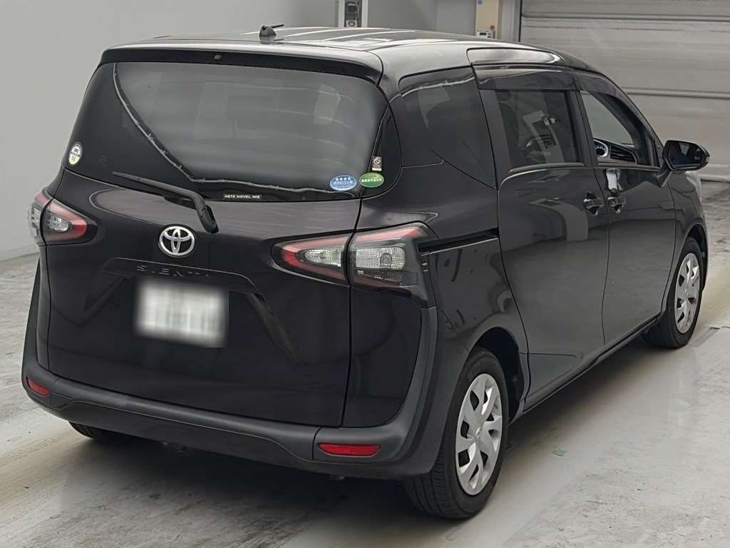 2018 Toyota Sienta G クエロ auction photo 2