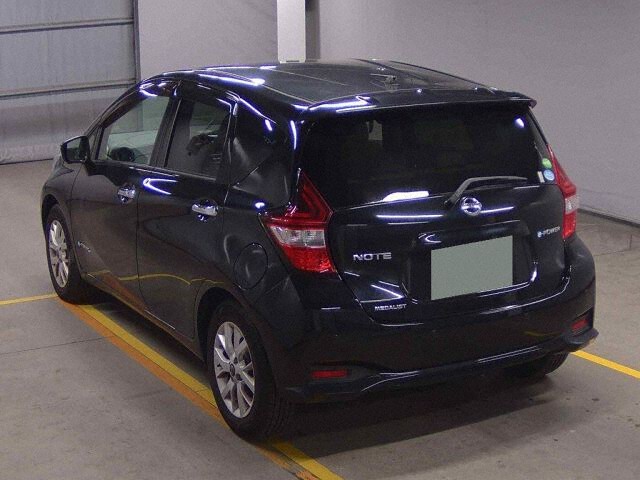 2018 Nissan Note Eパワーメダリスト auction photo 2