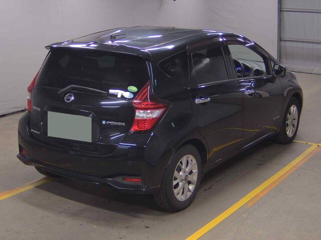 2018 Nissan Note Eパワーメダリスト auction photo 5