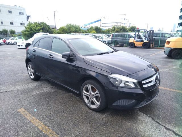 Japan Auction Vehicles 8 2014 Mercedes-Benz A-Class A180 auction photo
