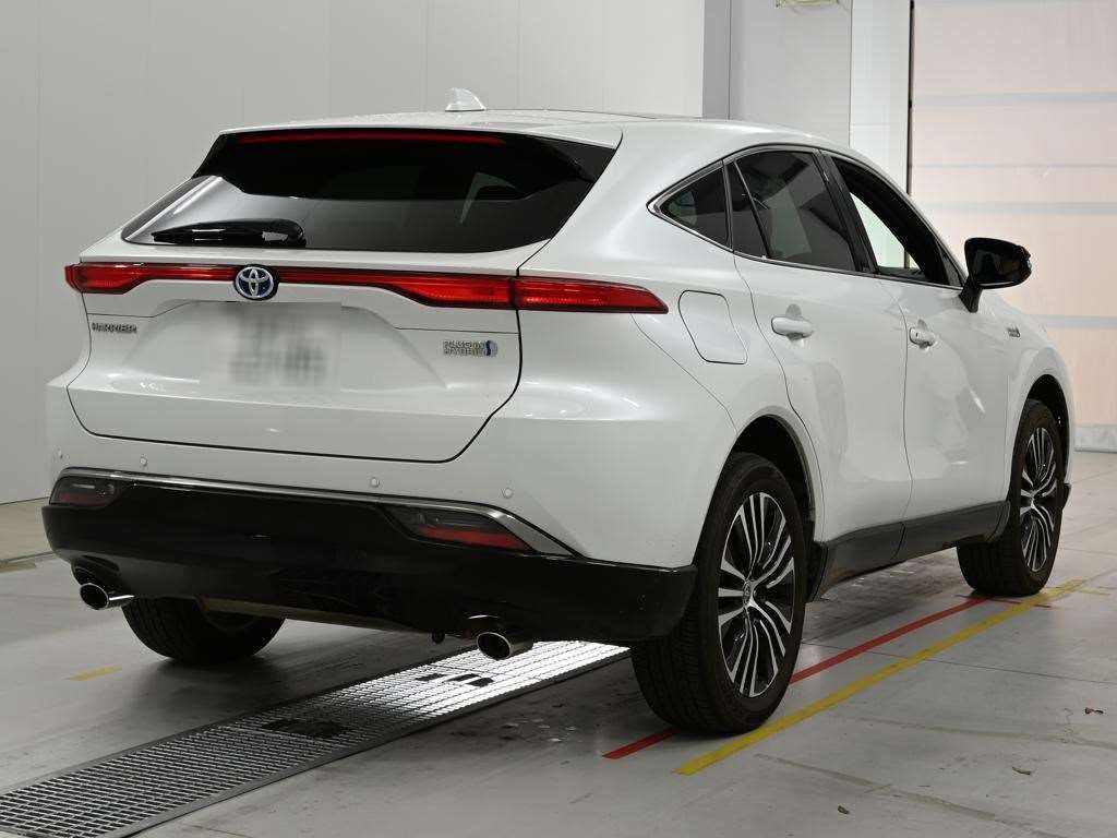 2023 Toyota Harrier Z 4WD auction photo 2