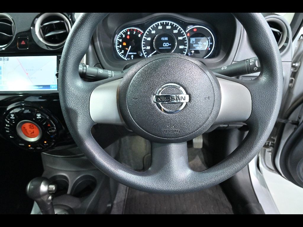 2013 Nissan ノート HB X DIG-S auction photo 10
