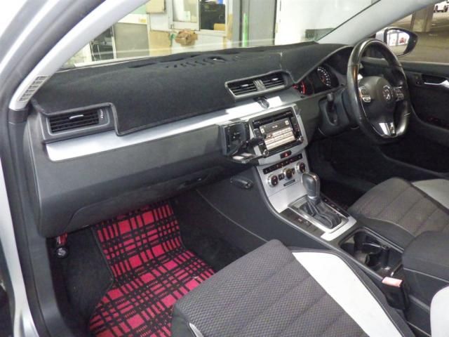 2014 Volkswagen VW パサート ヴァリアント RラインED auction photo 2