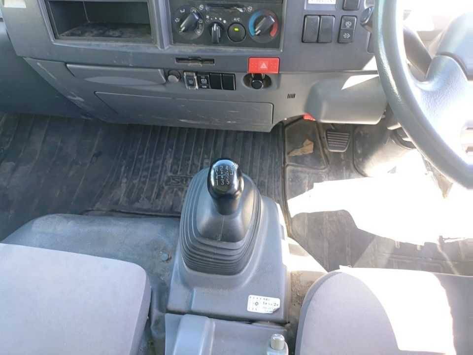 2014 Isuzu Elf auction photo 12