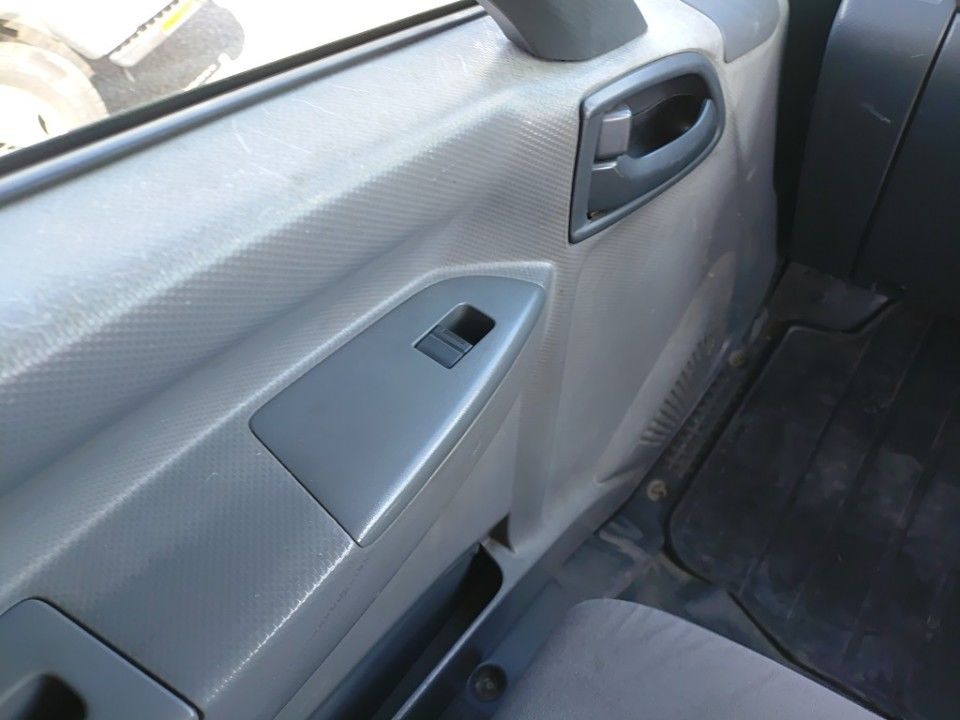2014 Isuzu Elf auction photo 13