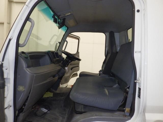 2013 Mitsubishi Fuso Canter chassis auction photo 8