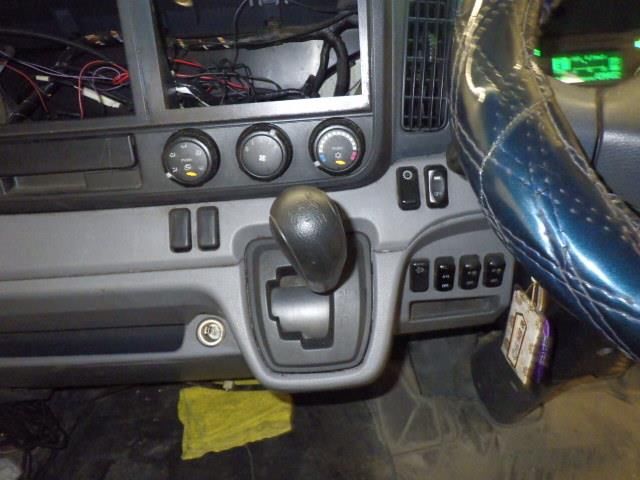 2013 Mitsubishi Fuso Canter chassis auction photo 7