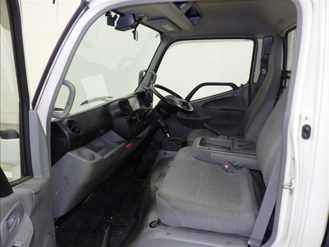2019 Toyota Dyna Flatbed auction photo 8