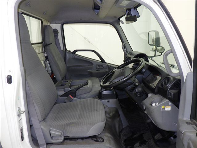 2019 Toyota Dyna Flatbed auction photo 5
