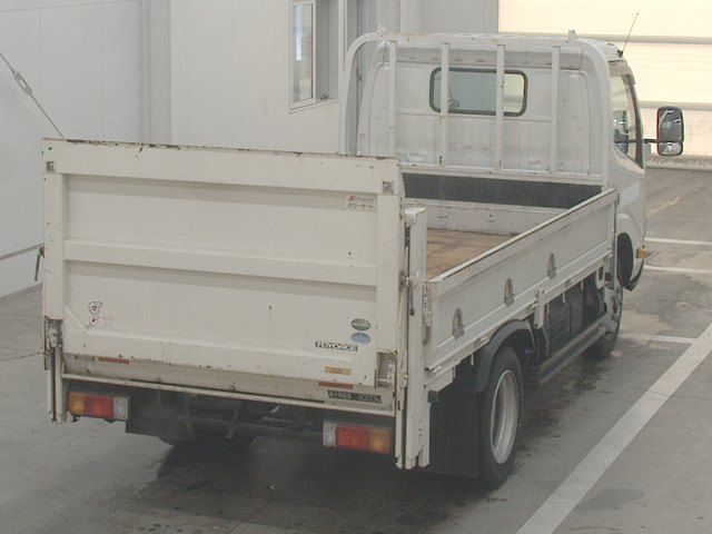 2019 Toyota Dyna Flatbed auction photo 2