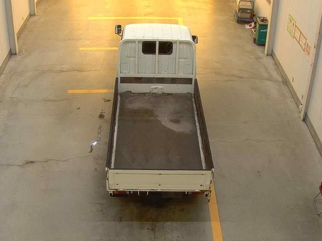1997 Toyota Dyna Flatbed auction photo 3