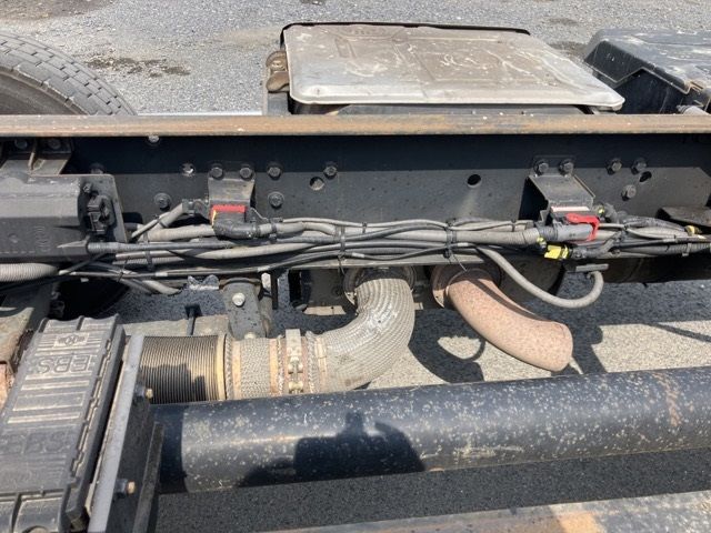 2018 Nissan Diesel クオン chassis auction photo 16