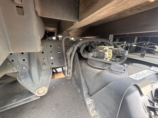 2015 Mitsubishi Fuso Canter Hira auction photo 17