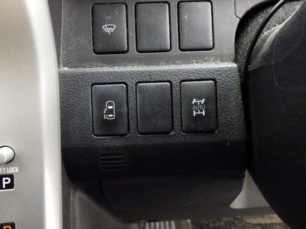 2011 Toyota Voxy 4WD X Lエディション auction photo 8