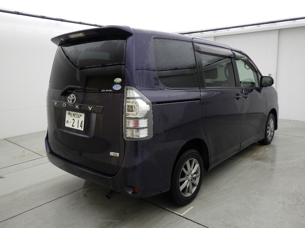 2011 Toyota Voxy 4WD X Lエディション auction photo 2