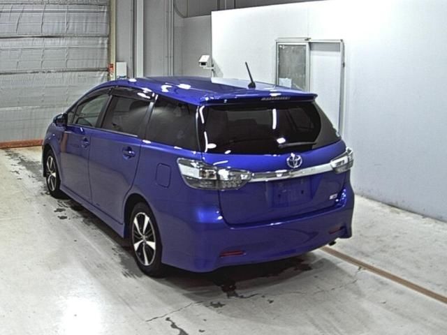 2015 Toyota Wish 1.8S auction photo 2